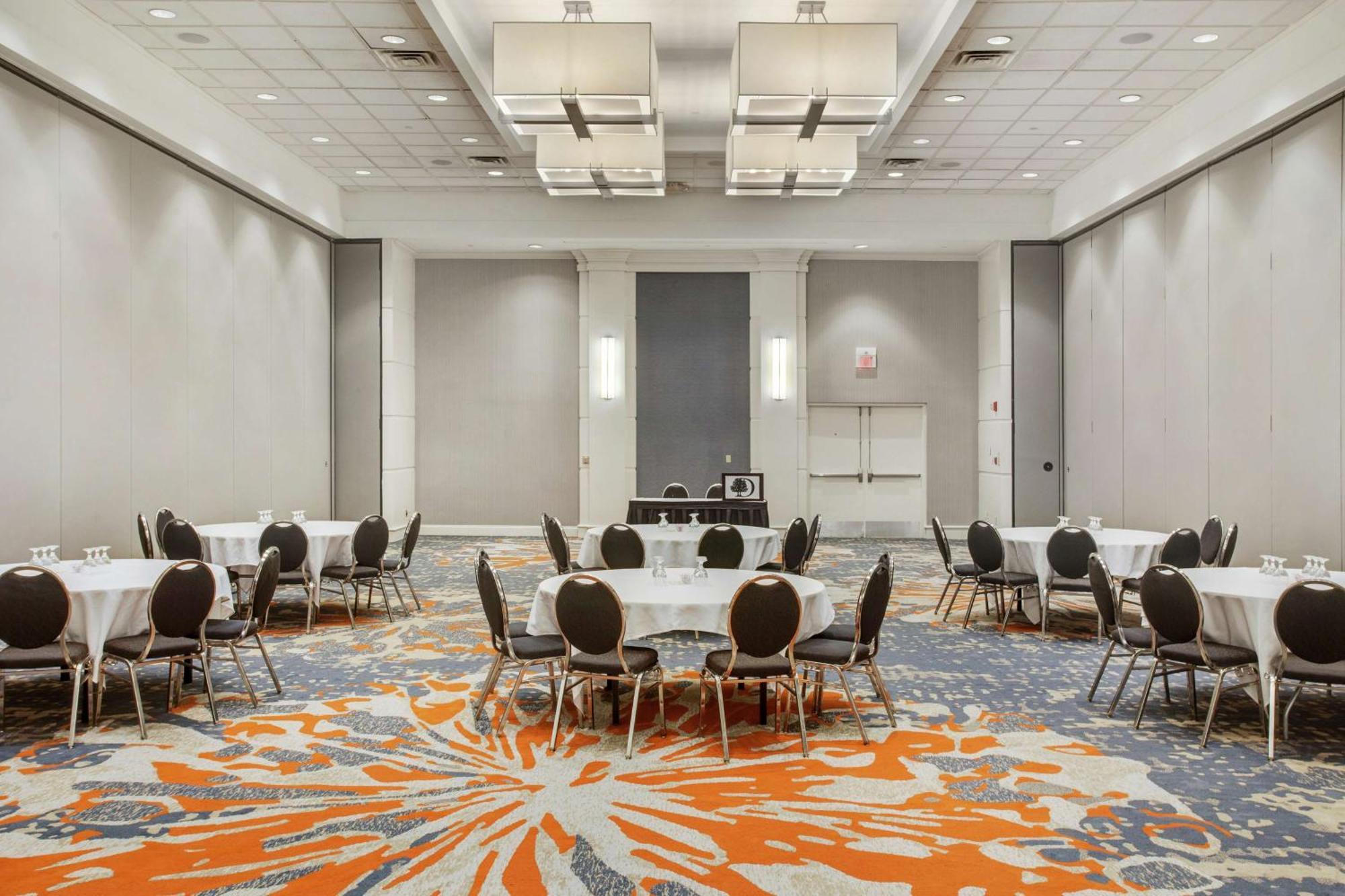 Doubletree By Hilton Little Rock Hotel Exterior foto